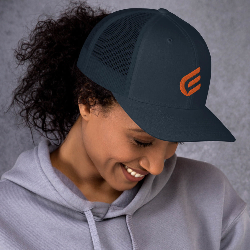 1:Cor Orange | Embroidered Trucker Cap