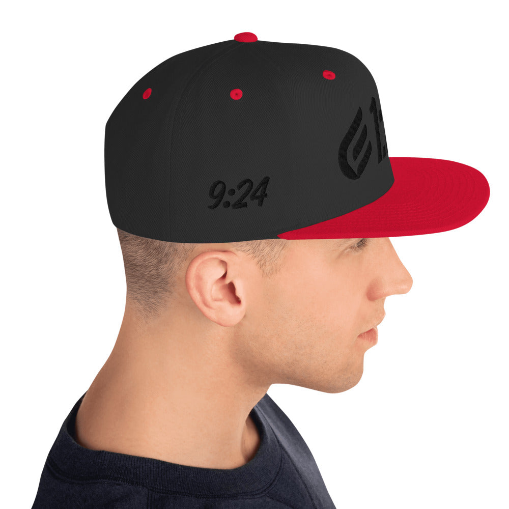1:Cor Blackout | Embroidered Snapback Hat