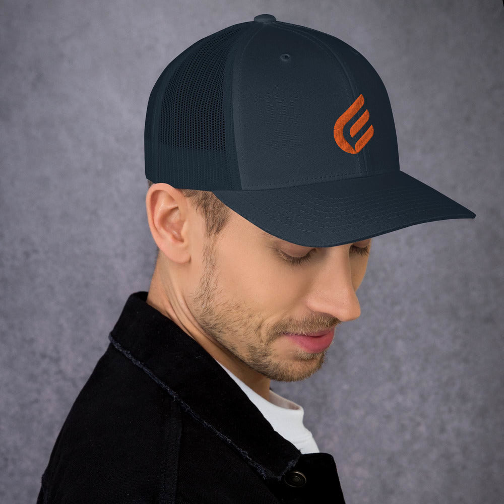 1:Cor Orange | Embroidered Trucker Cap