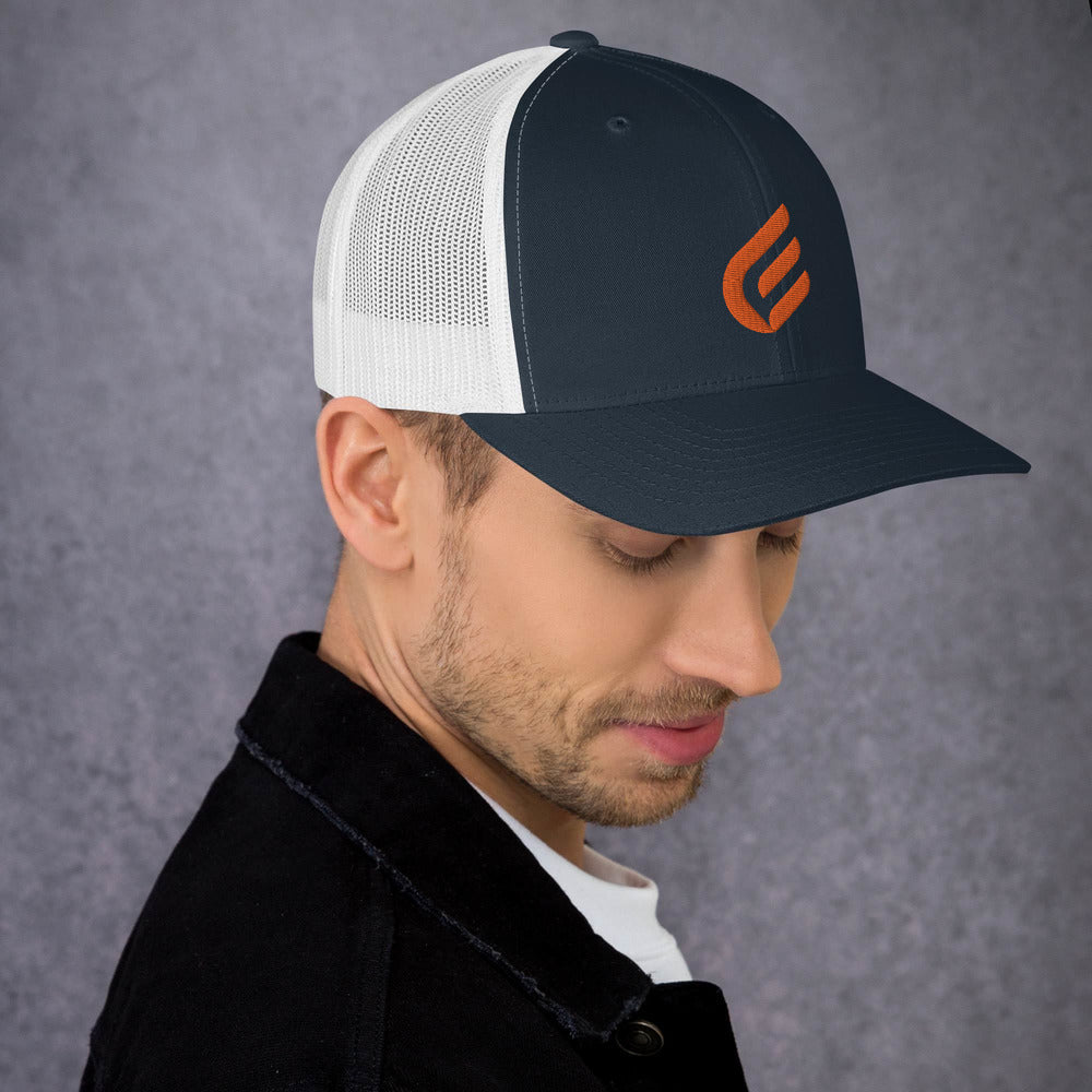 1:Cor Orange | Embroidered Trucker Cap